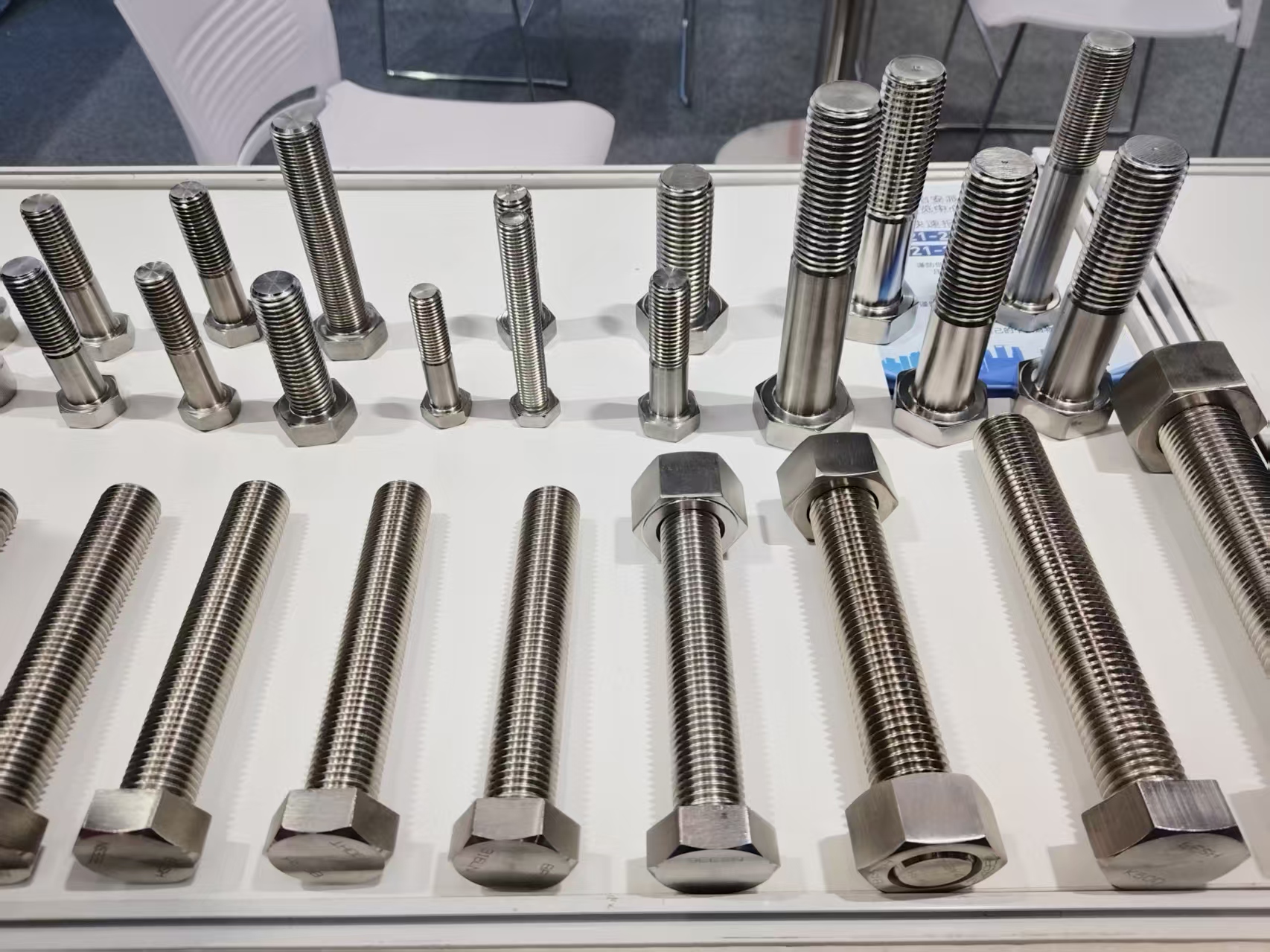 不銹鋼高強(qiáng)度螺栓